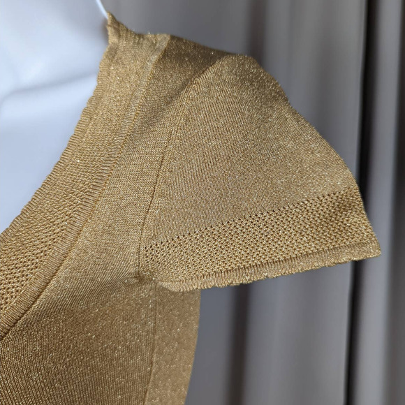 Elegant Gold Women's Dress - Picture 8 of 9